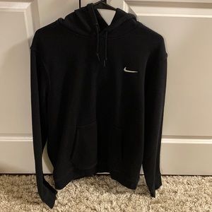 Black Nike men’s hoodie